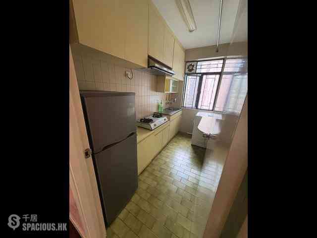 Sai Ying Pun - Wing Cheung Court 02