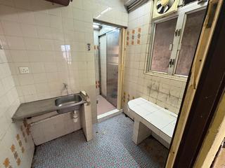 Wan Chai - 190, Queen's Road East 03