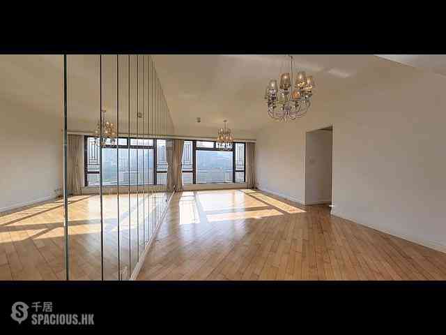 Leighton Hill - The Leighton Hill Block 2 01