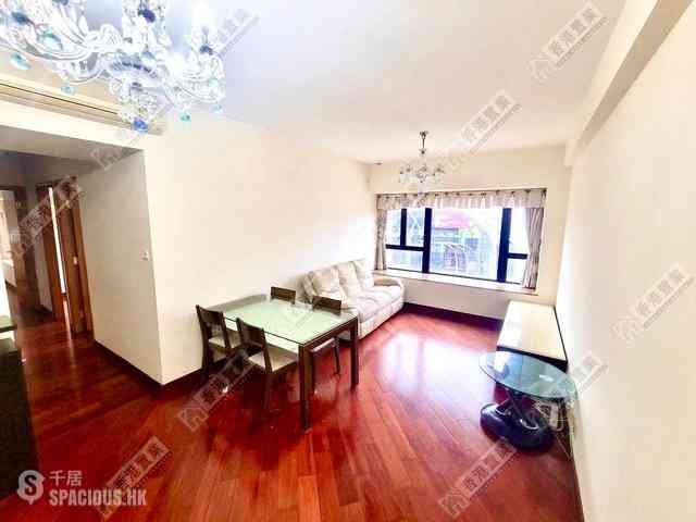 West Kowloon - The Arch Star Tower (Block 2) 02