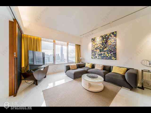 Wan Chai - Convention Plaza Apartments 04