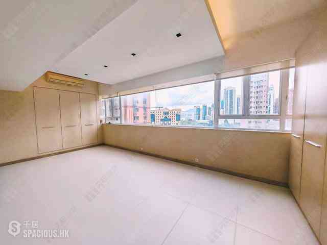 Causeway Bay - Fontana Gardens 01
