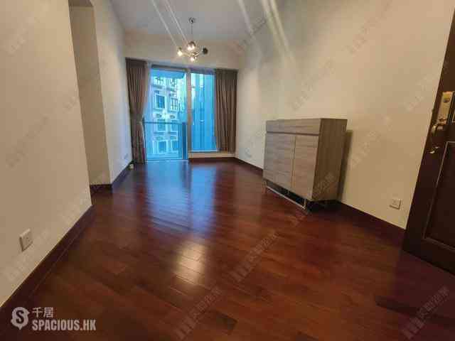 Wan Chai - The Avenue Phase 1 Block 5 01