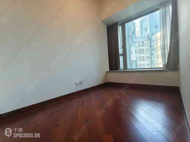 Wan Chai - The Avenue Phase 1 Block 5 03