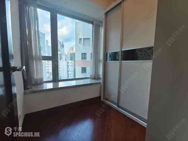 Wan Chai - The Avenue Phase 1 Block 5 04