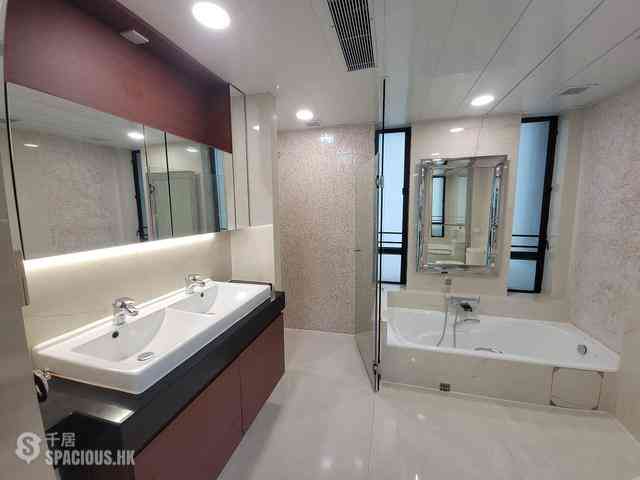 Mid Levels Central - Tregunter Tower 3 07
