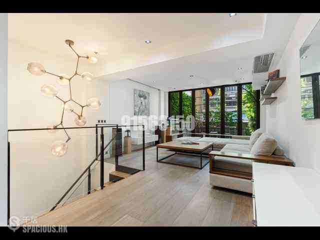 Sheung Wan - Yu Hing Mansion 01
