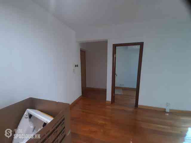Sheung Wan - The Bellevue Place 10