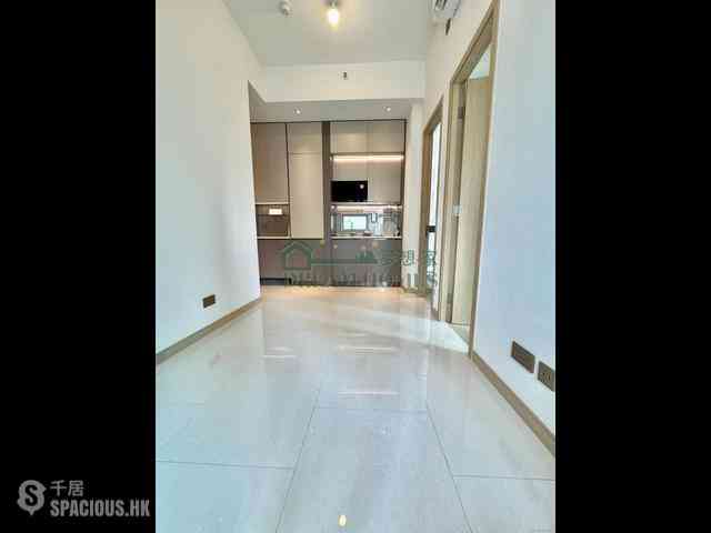 Sai Ying Pun - Upper Manor 07