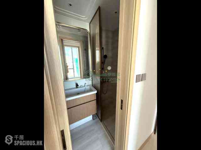 Sai Ying Pun - Upper Manor 09