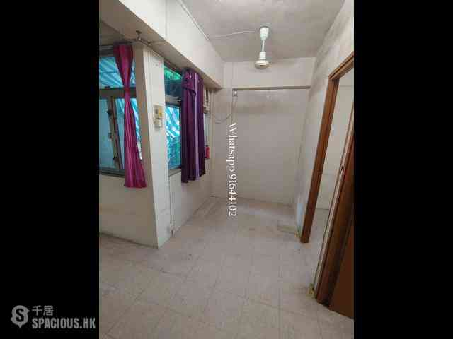 Sai Ying Pun - Yue Tak House 12