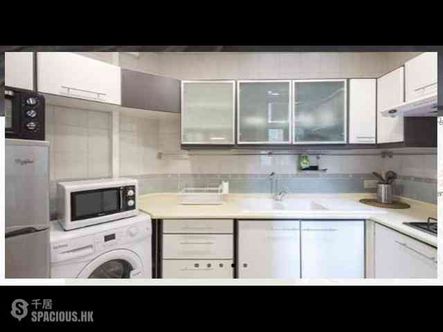Mid Levels Central - Goldwin Heights 07