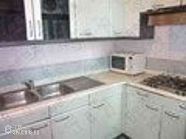 Mid Levels Central - Goldwin Heights 04