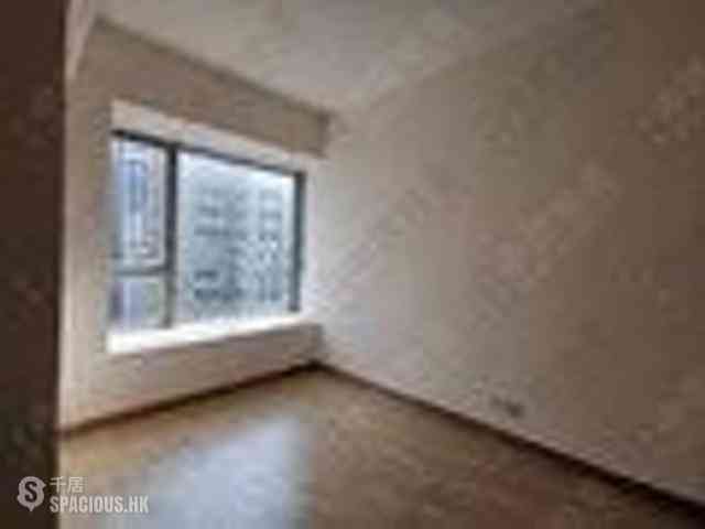 Sai Ying Pun - Island Crest Block 1 04