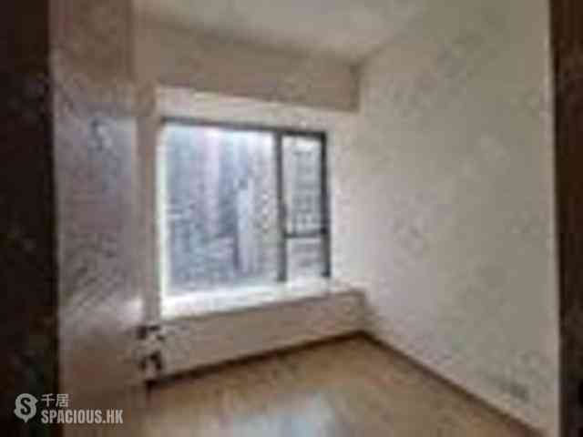 Sai Ying Pun - Island Crest Block 1 05