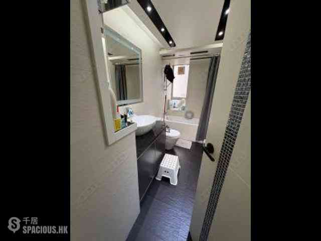 Mid Levels Central - Tregunter Tower 3 03