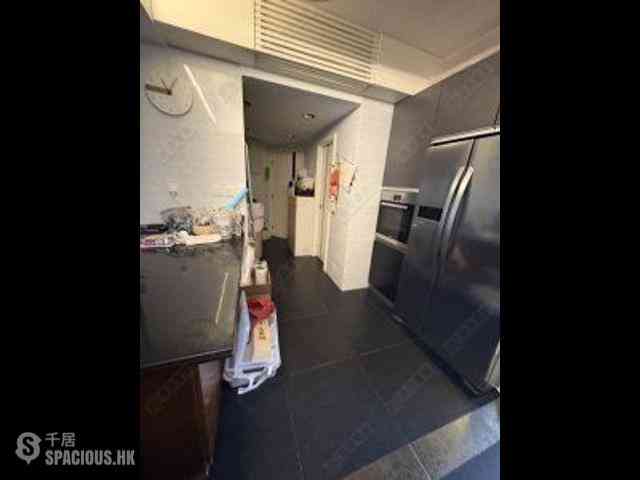 Mid Levels Central - Tregunter Tower 3 04