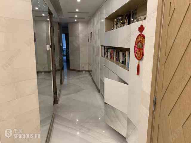 Mid Levels Central - Tregunter Block 2 13
