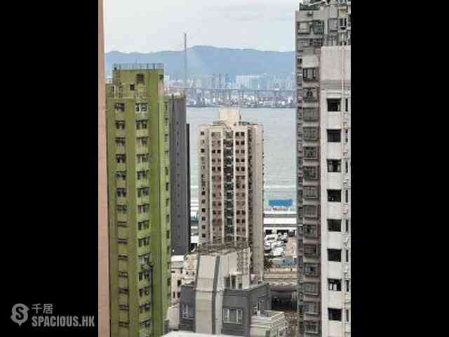 Sai Ying Pun - The Summa Block 2 01