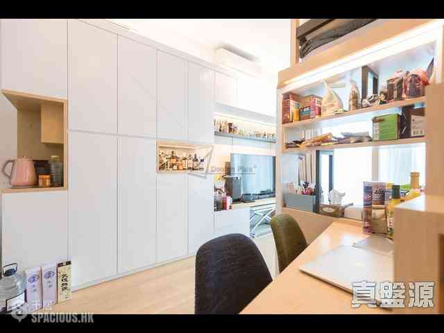 Tseung Kwan O - Savannah Block 3B 01