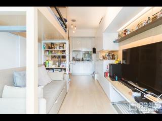 Tseung Kwan O - Savannah Block 3B 02