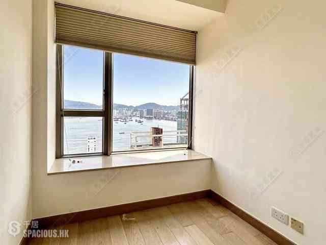 Sai Ying Pun - Island Crest Block 1 02