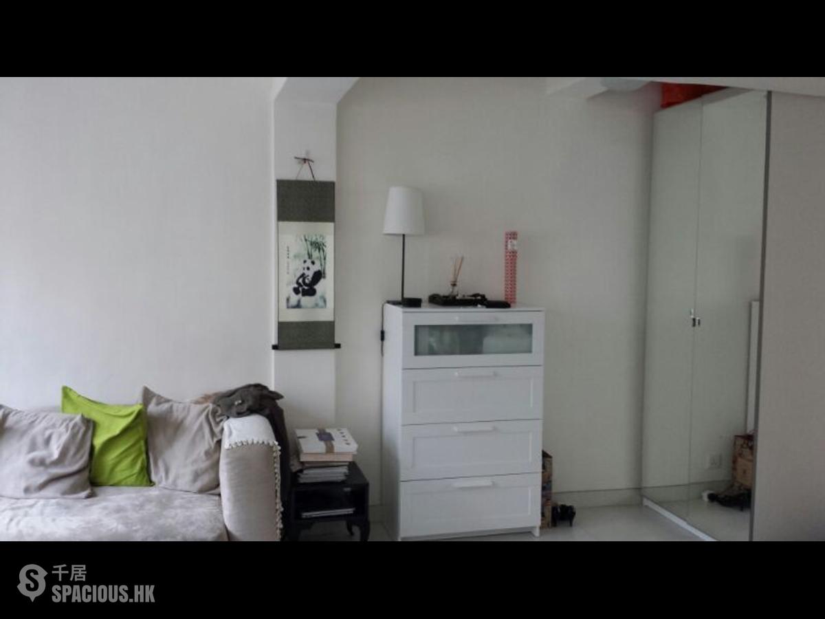 Central - 13, Gough Street 01