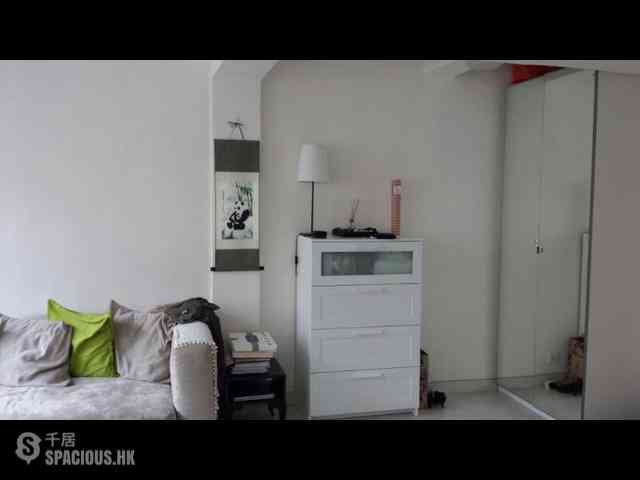 Central - 13, Gough Street 01