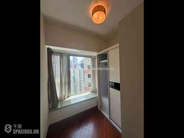 Wan Chai - The Avenue Phase 1 Block 5 07