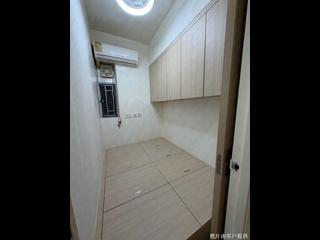Wan Chai - Fook Gay Mansion 08