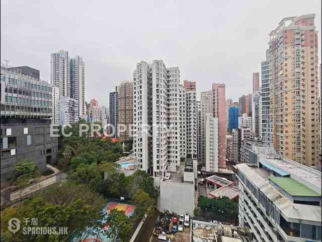 Happy Valley - Eight Kwai Fong Happy Valley 01