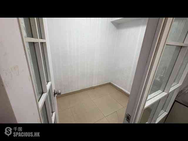 Mong Kok - 561, Nathan Road 01