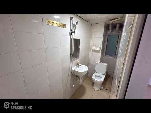 Mong Kok - 561, Nathan Road 04