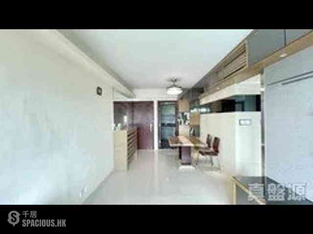 Tseung Kwan O - Tseung Kwan O Plaza Phase 1 Block 1 04