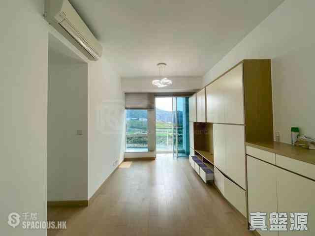 Tseung Kwan O - Monterey Block 5 03