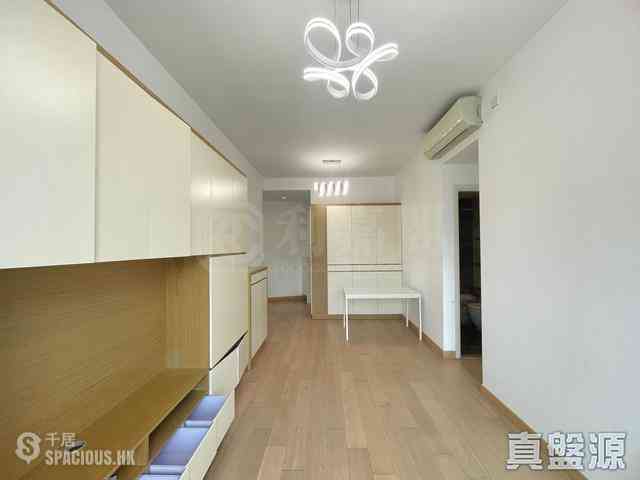Tseung Kwan O - Monterey Block 5 04