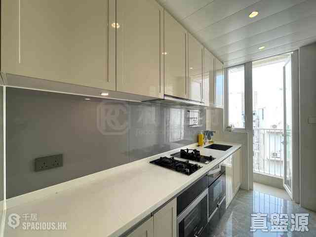 Tseung Kwan O - Monterey Block 5 07