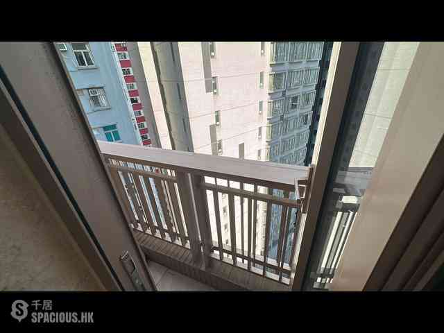 Kennedy Town - Cadogan 10