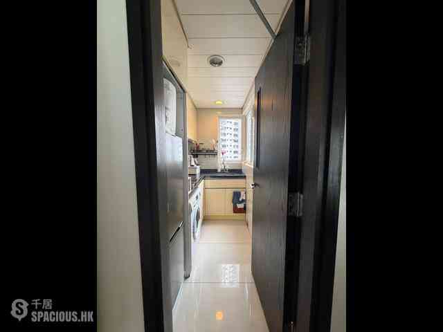 Mid Levels Central - The Icon 10