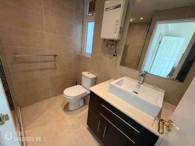 Discovery Bay - Discovery Bay Phase 4 Peninsula Village Coastline Villa 05