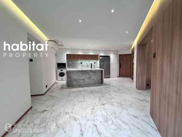 Soho - Albron Court 03