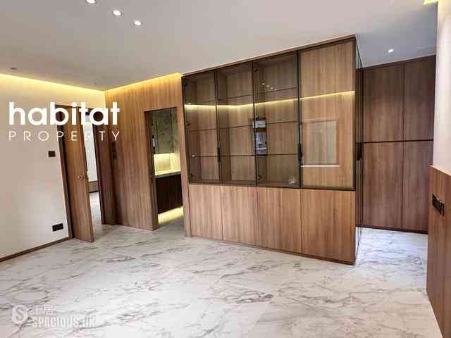 Soho - Albron Court 11