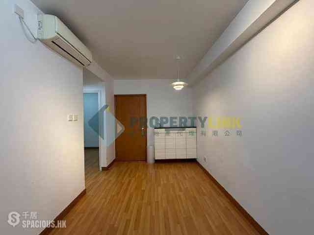 Sheung Wan - Queen's Terrace 04