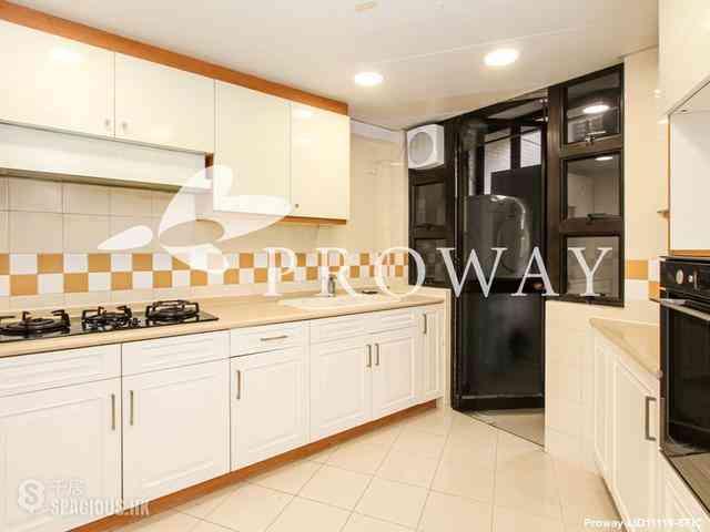 Central - The Royal Court 10