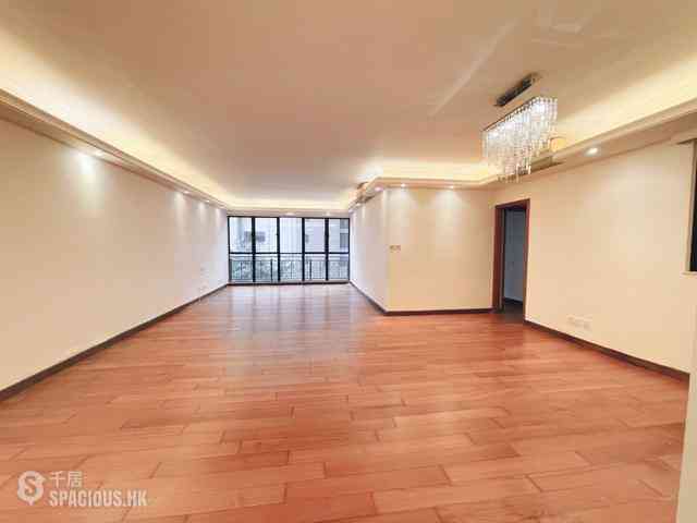 Mid Levels Central - Clovelly Court 02