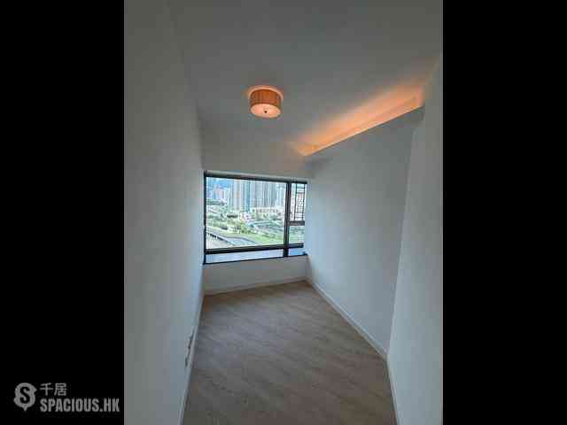 West Kowloon - Sorrento Phase 1 Block 6 03