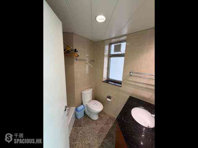 West Kowloon - Sorrento Phase 1 Block 6 06