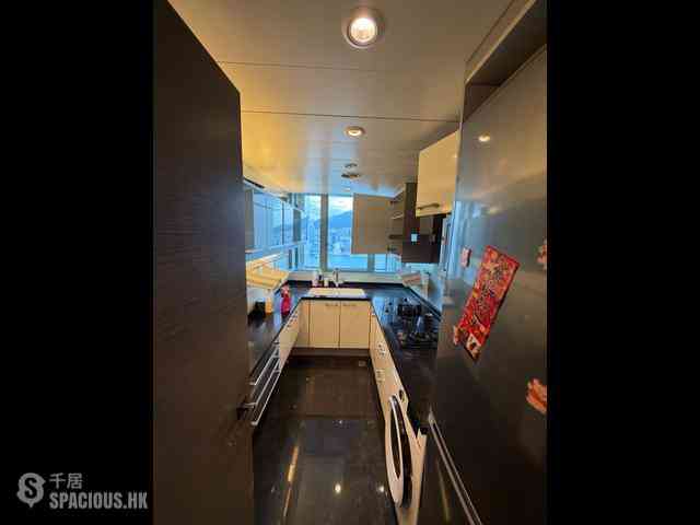 West Kowloon - The Harbourside Block 3 06