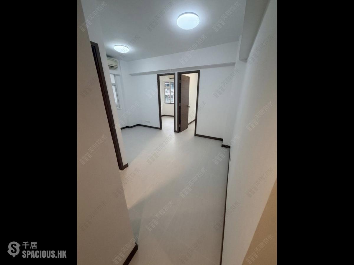 Wan Chai - Koon Mei Building 01