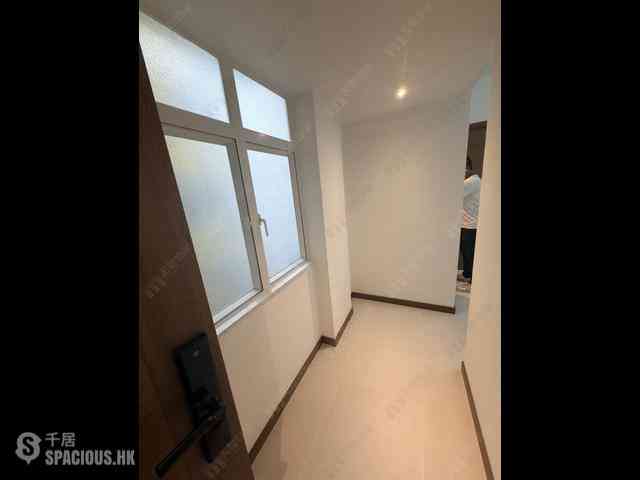 Wan Chai - Koon Mei Building 03